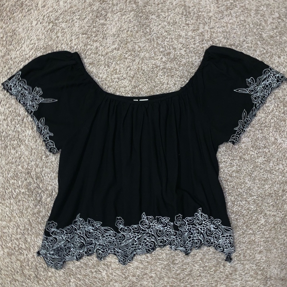 Off-the-shoulder Black Blouse
